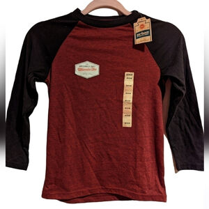 NWT Boys Size Medium Urban Pipeline Ultimate Tee Long Sleeve Burgandy Blk New